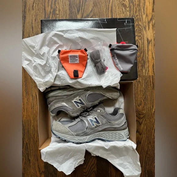 Men’s New Balance Classics in original packaging and with original accessories - Picture 1 of 10